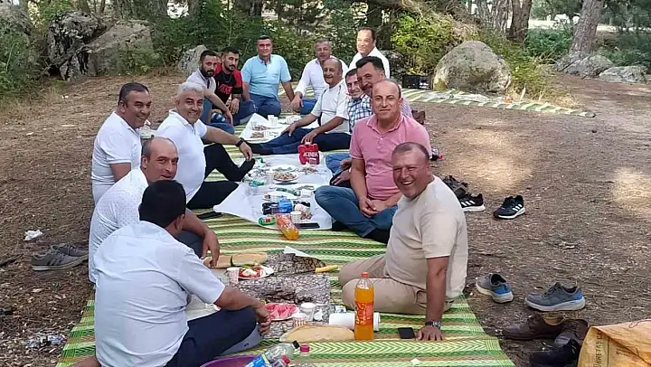 Hisarcıklı kamyon şoförleri piknikte buluştu