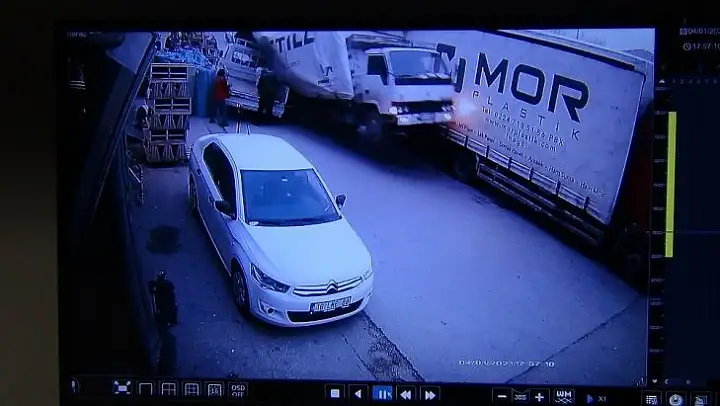 İki kişinin ölümden döndüğü anlar saniye saniye kameraya yansıdı