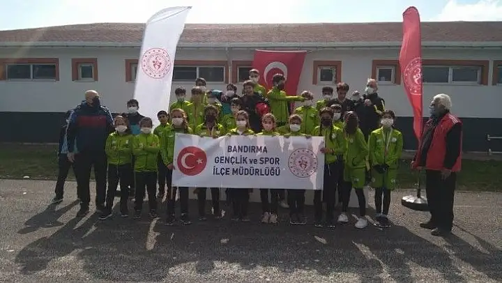 İl Karmasına girmeye hak kazandılar
