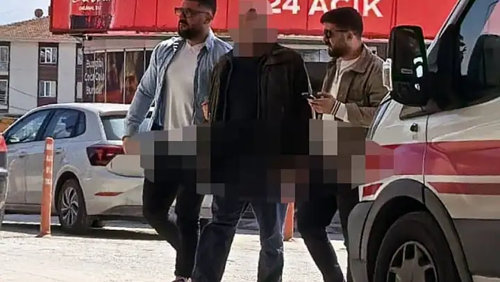 İnegöl'de gençleri zehirliyordu: Mahkemece tutuklandı