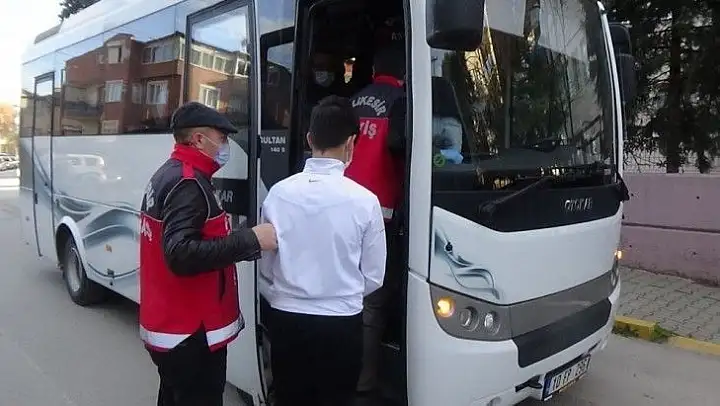 İnternette vatandaşları dolandıran 23 şüpheli adliyeye sevk edildi