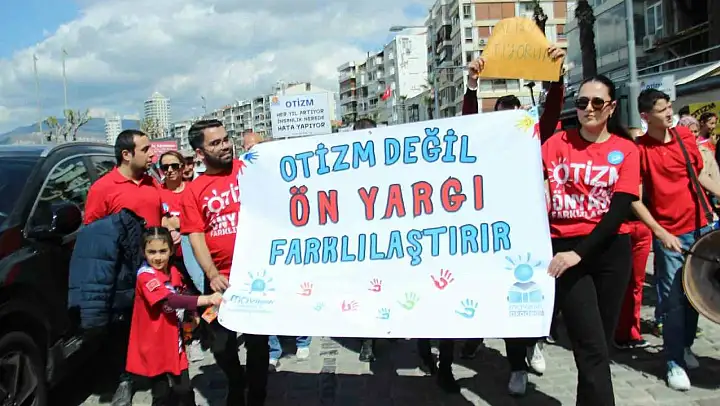 İzmir'de 'Otizm Farkındalık Etkinliği' gerçekleşti