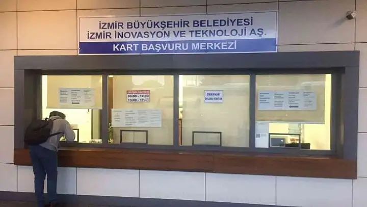 İzmir'de 'Sağlık Personeli Kartı' uygulaması başladı