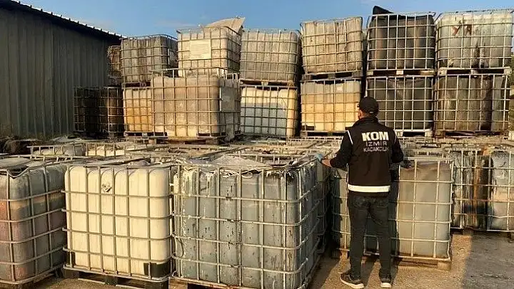 İzmir'de 109 bin 500 litre kaçak akaryakıt ele geçirildi