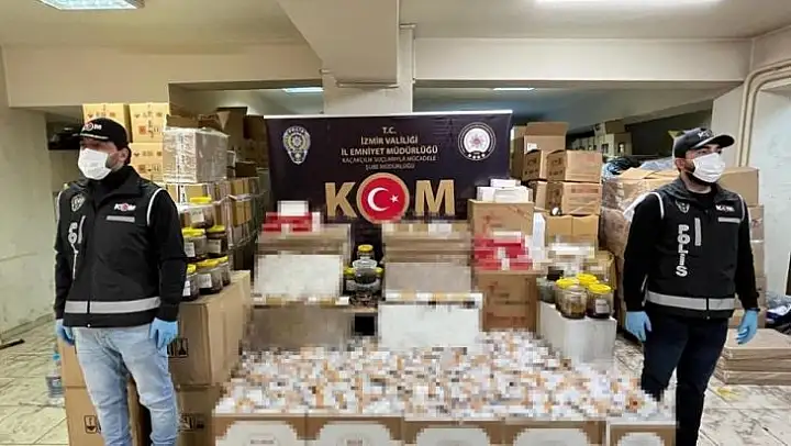 İzmir'de 13 ayrı kaçakçılık operasyonunda 18 kişiye işlem