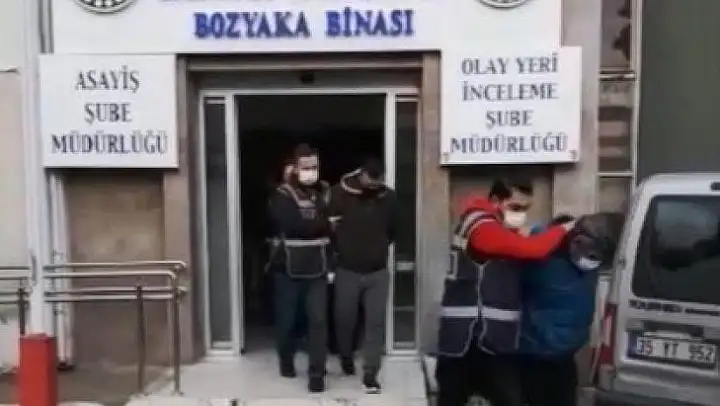 İzmir'de arama motoru üzerinden binlerce liralık vurgun: 10 kişi tutuklandı