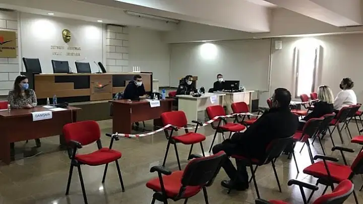 İzmir'de depremzedelerin sorunlarına 'Tek Durak' ofisi ile çözüm