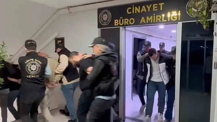 İzmir'de silahlı kavga: 1 ölü