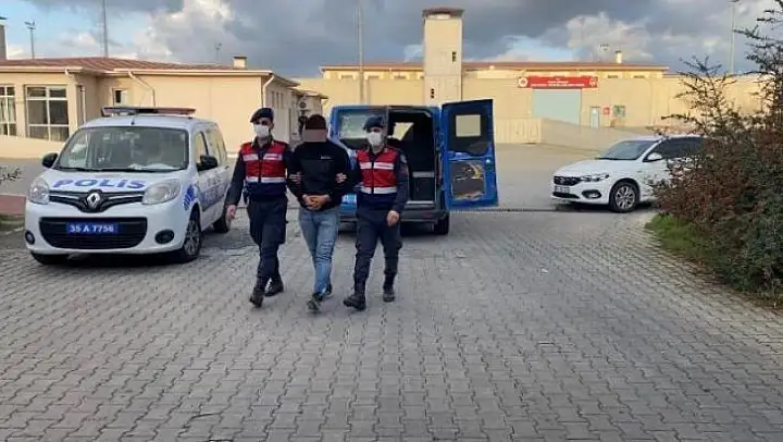 İzmir'de suçüstü yakalanan hırsız tutuklandı