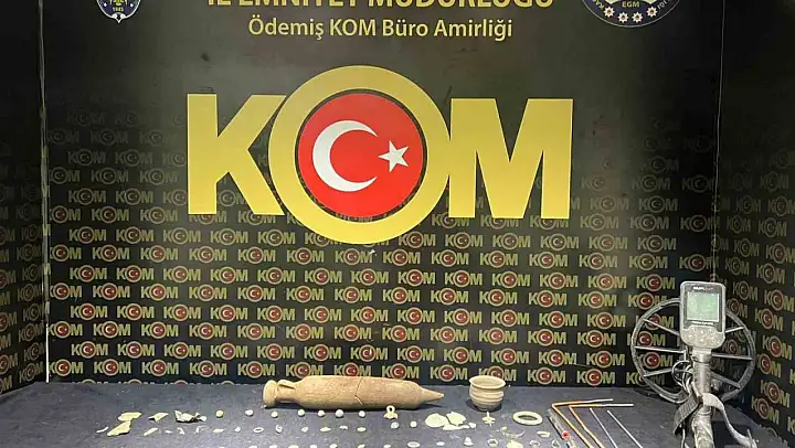 İzmir'de tarihi eser kaçakçılığı operasyonu: 3 gözaltı