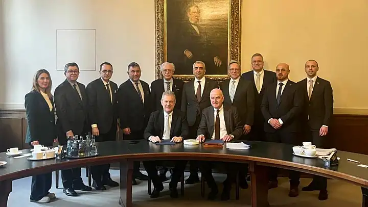 İzmir heyetinden Almanya'ya lojistik çıkarması