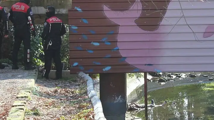 İzmir Kültürpark'ta bir kişinin cansız bedeni bulundu