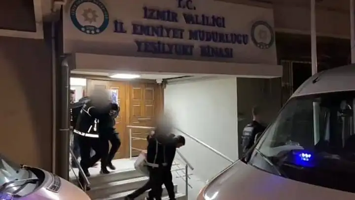 İzmir Narkotik'ten uyuşturucu temizliği: 24 tutuklama