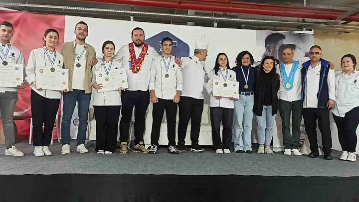 İzmirli öğrencilerden 9. Gastro Alanya Günleri'nde 14 altın madalya