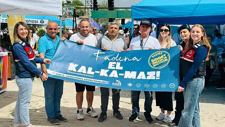 Jandarma Didim'de vatandaşları bilgilendirdi
