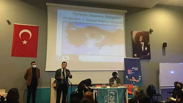 Japon uzmandan öğrencilere deprem eğitimi