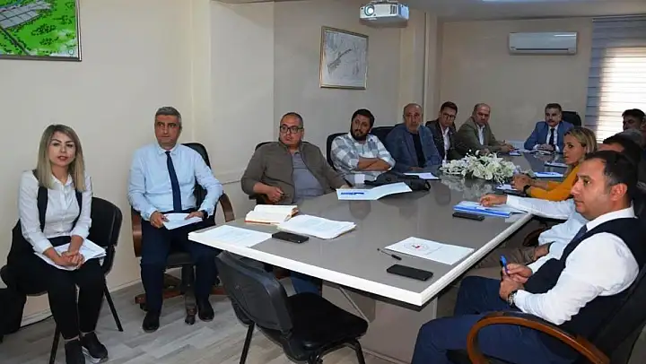 Kaymakam Odabaş  'Edremit TDİOSB'deki hedefimiz, Edremit'i süs bitkilerinde üreten bir merkez konumuna getirmektir'