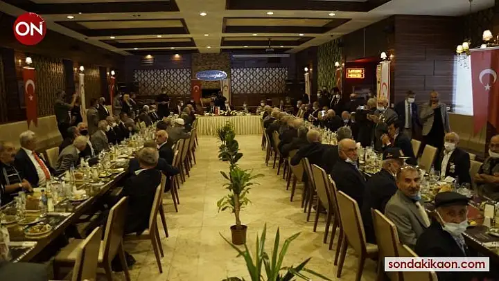 KKTC Cumhurbaşkanı Tatar, Kütahyalı Kıbrıs gazileriyle buluştu