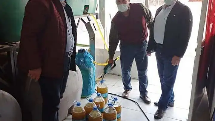 Kooperatif ortaklarına ilk kez kar payı olarak zeytinyağı dağıtıldı