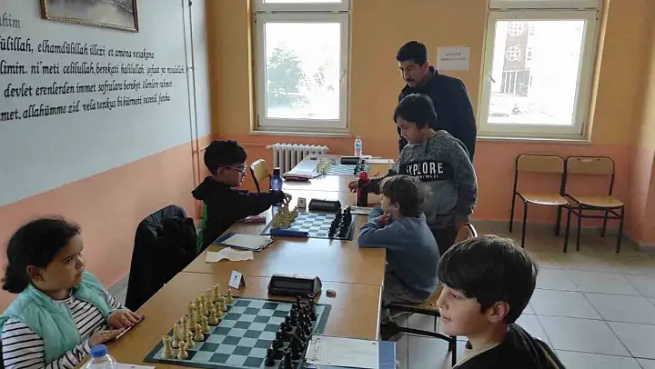 Köyceğiz'de 23 Nisan Satranç Turnuvası başladı