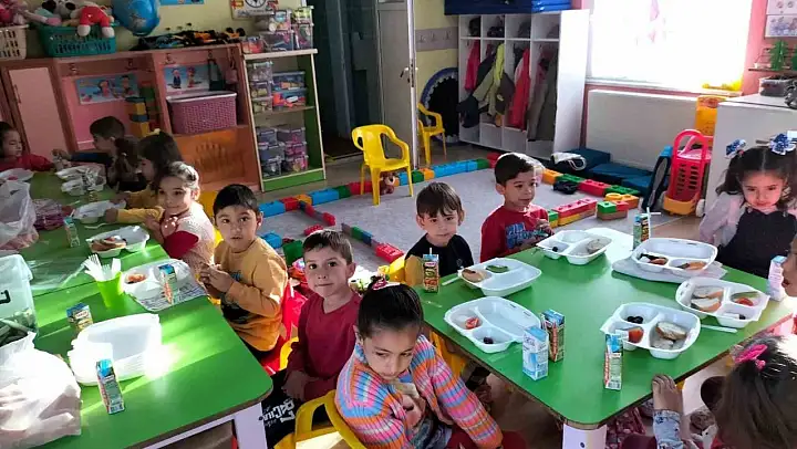 Köyceğiz'de okul öncesi öğrencilerine ücretsiz yemek uygulaması başladı