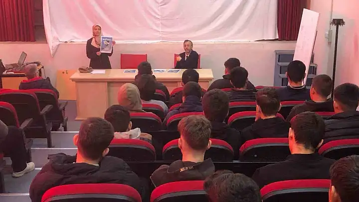Köyceğiz'de umre ödüllü bilgi yarışması tanıtıldı