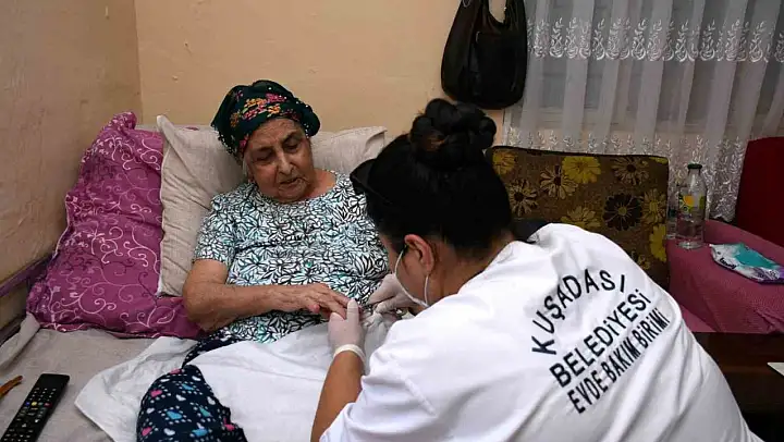 Kuşadası Belediyesi ihtiyaç sahibi vatandaşları unutmuyor