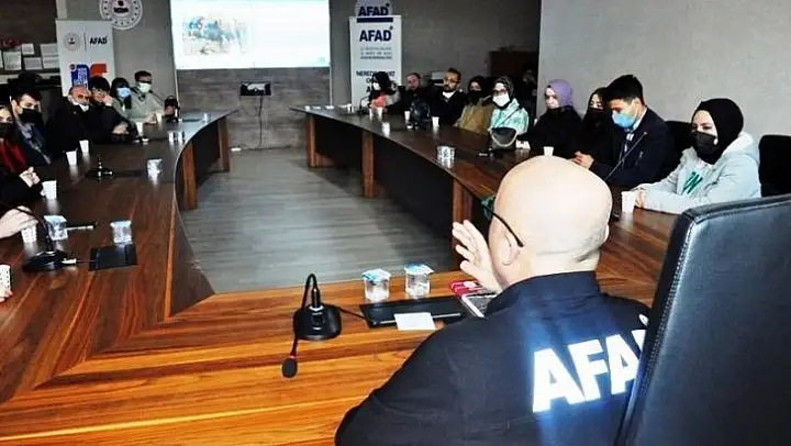 Kütahya'da 'Afete Hazırlık Kulüpleri' toplantısı