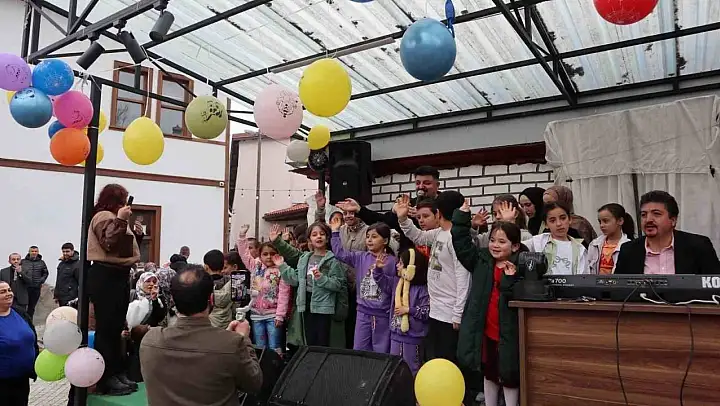 Kütahya'da 'Çocuk Bayramlaşması Şenliği'