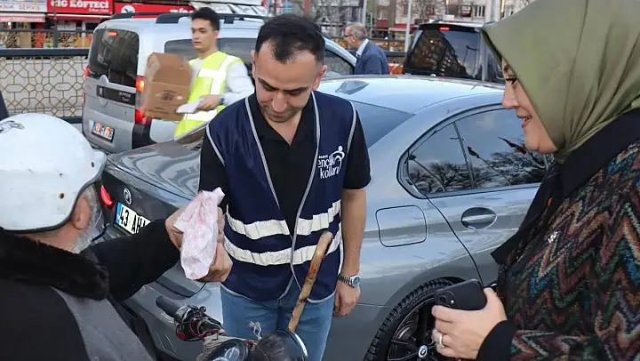 Kütahya'da AK Parti'den 'İftara 5 Kala' etkinliği