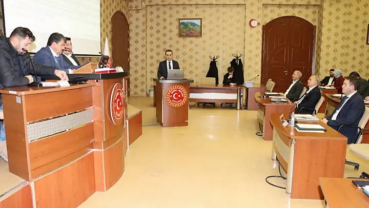 Kütahya İl Özel İdaresi'nin 2024 yılı faaliyet raporu meclise sunuldu