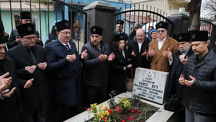 Kuva-yi Milliye kahramanı şehit kaymakam kabri başında anıldı