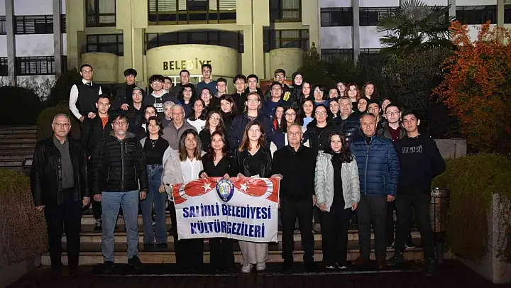 Liseli öğrenciler kültür gezisi için Ankara'ya uğurladı