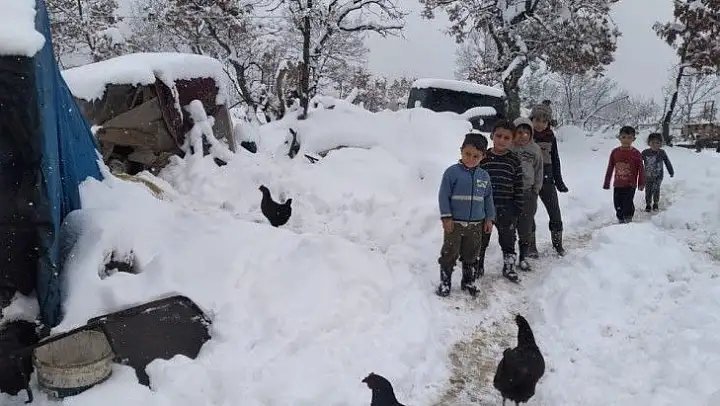 Mahsur kalan aile için seferber oldular