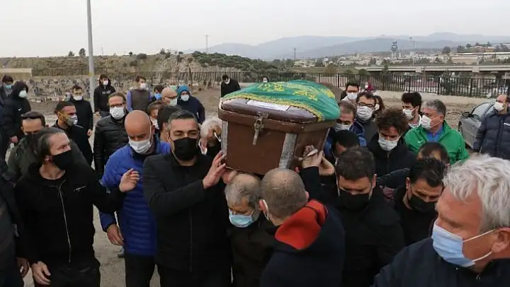 Manisa FK Antrenörü Yenal Dinçakman hayatını kaybetti