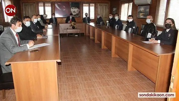 Manyas'ta aile içi kadına yönelik şiddet konulu toplantı yapıldı