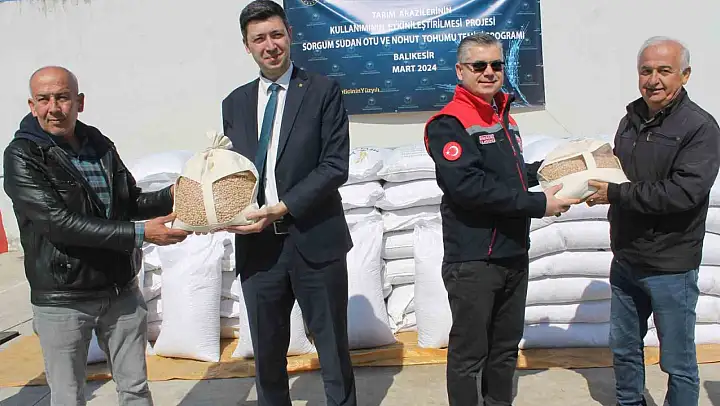 Manyaslı üreticiye hibe nohut tohumu dağıtıldı