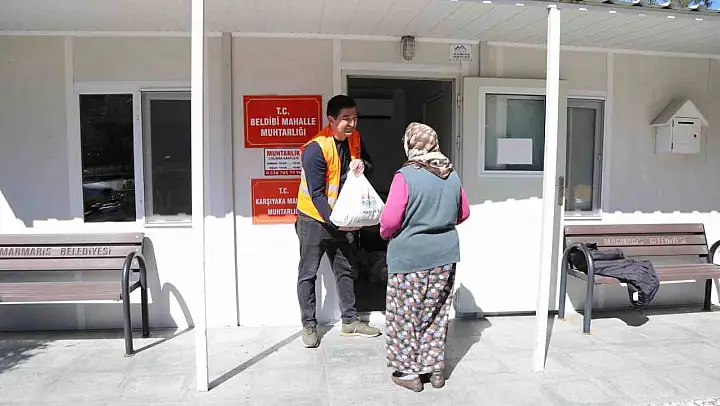 Marmaris'te Ramazan yardımı yüzleri güldürüyor