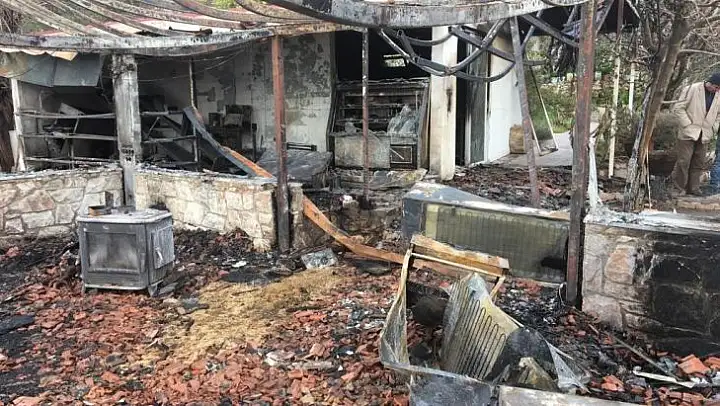 Marmaris'teki yangında restoran kullanılmaz hale geldi