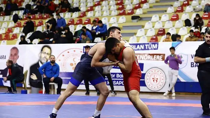 Mehmet Akif anısına güreş turnuvası düzenleniyor
