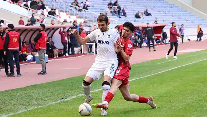 Menemen FK'da Seçim Can Koç, ikinci devre çıkışa geçti