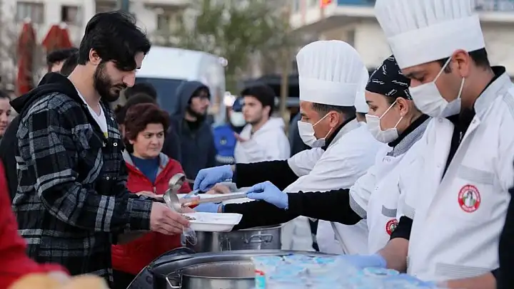 Menteşe Belediyesi İftar Çadırında 3 bin kişiye yemek verilecek