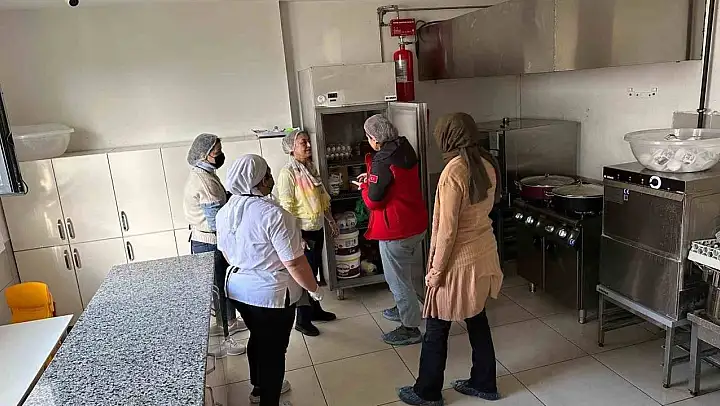 Menteşe'de 42 kantin ve 25 yemekhane denetlendi