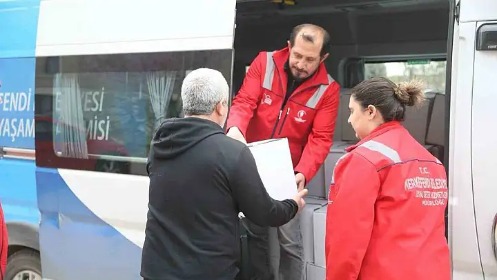 Merkezefendi Belediyesinin  'El Ele İyilik Hareketi' binlerce ihtiyaç sahibine umut oluyor