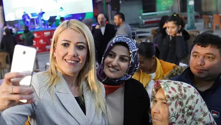 Merkezefendi'de iftar coşkusu Sevindik Mahallesi'nde devam etti