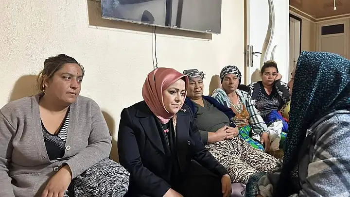 Milletvekili Ün'den minik Nazlı'nın acılı ailesine taziye ziyareti