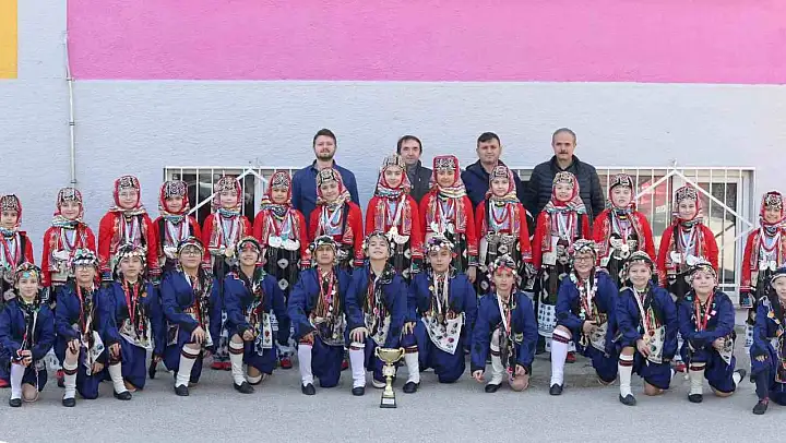 Minik folklorcular, Bursa birincisi oldu