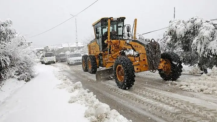 Mudanya'da kar mesaisi başladı