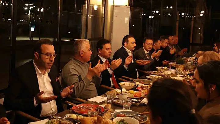 Muğla ve Bodrum protokolü iftarda buluştu