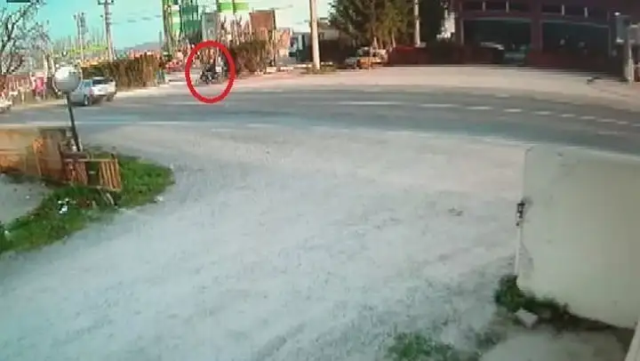 O motosiklet sürücüsü hayatını kaybetti